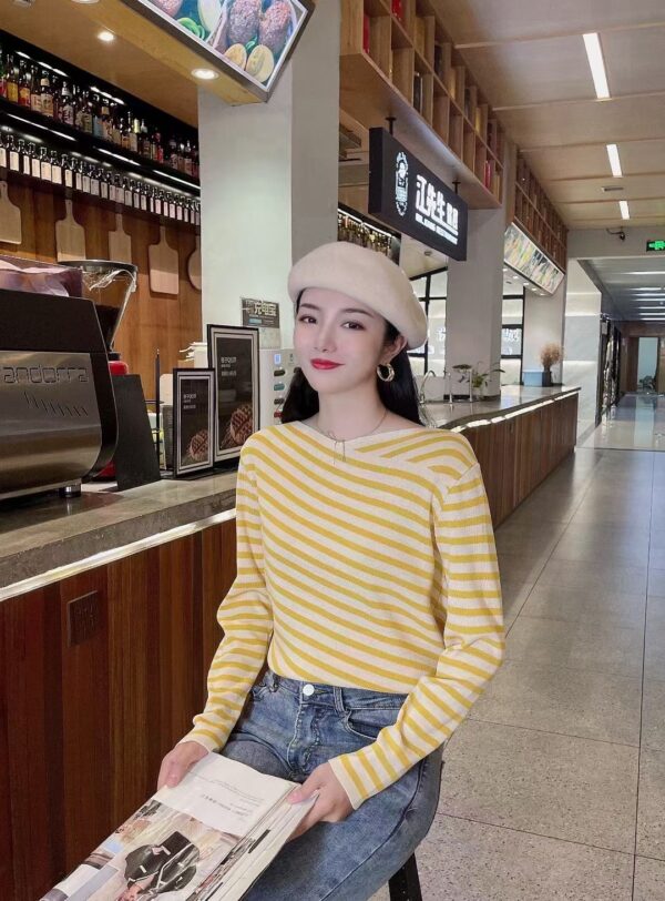 Custom Women's sweaters/Knitwear - Image 2