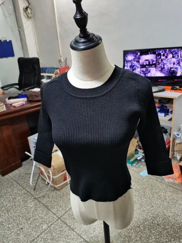 Custom Women's sweaters/Knitwear - Image 3