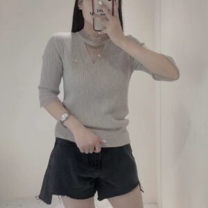 Custom Women's sweaters/Knitwear